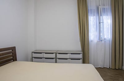 Alquiler de un luminoso apartamento de 2 habitaciones, 64 m², Zvezdara, Belgrado, Serbia